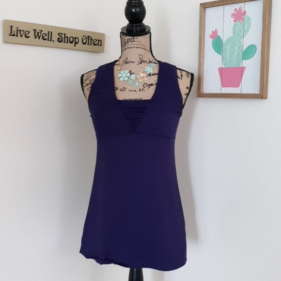 Athleta Tops - Athleta Purple workout top built in bra 34D